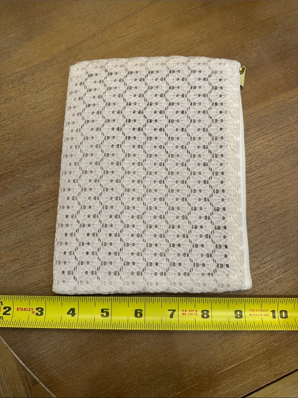 Vintage Lace Zip Pouch Clutch - Cream - Picture 3 of 16